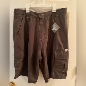 NWT Burnside Dark Brown Men’s cargo shorts. NWT never worn. Velcro pockets